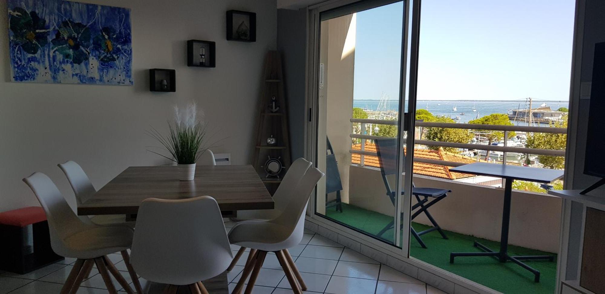Petit Port - T3 Vue Bassin Apartment